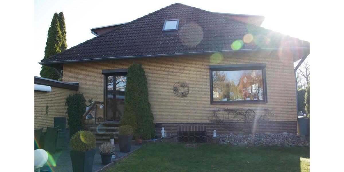 Doppelhaushälfte Adendorf - 6 Zimmer, 132 m&sup2;, 380.000&euro; | Angebot:26824025