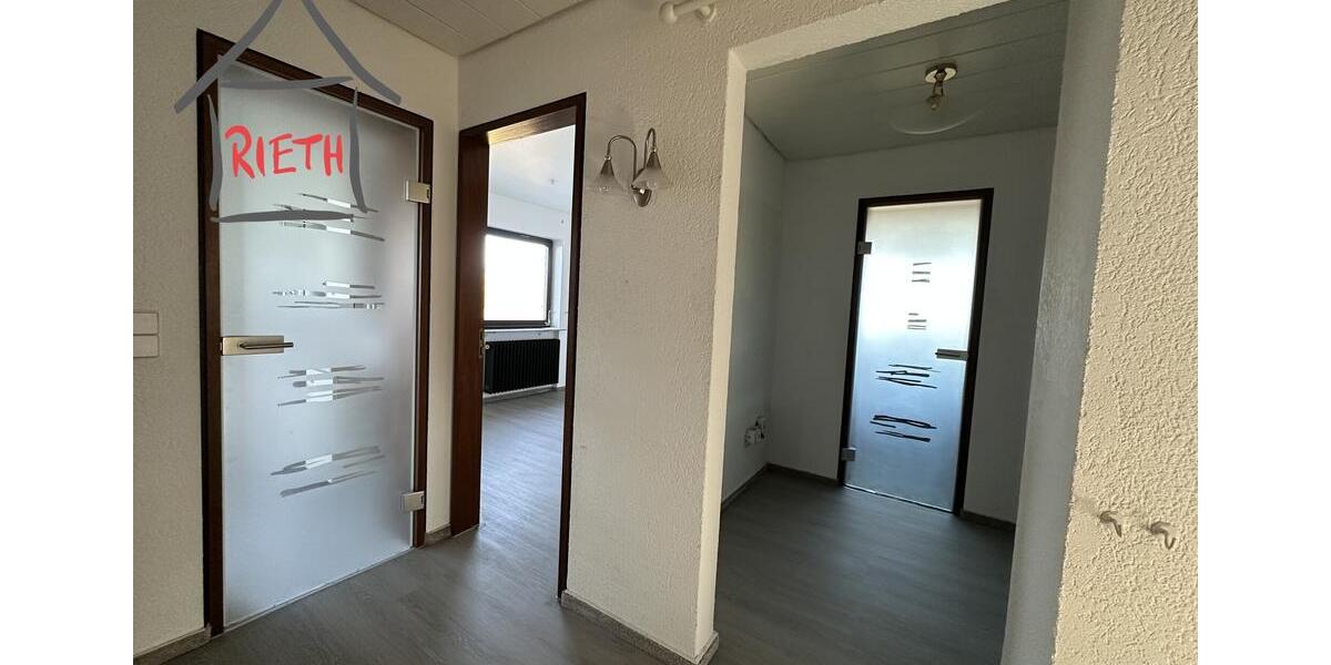 * Reiheneckhaus in toller Randlage von Schlösslesfeld * 6 zimmer