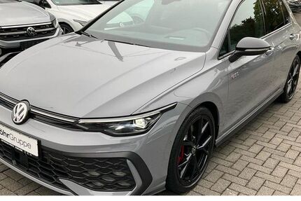 VW Golf 15.640 km 42.880 € Koblenz 56076