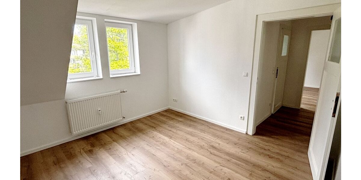 Erstbezug nach Sanierung: Helle 3-Zi.-Wohnung, optional EBK & Top-Dämmung – ideal für 1-2 Personen - Dachgeschoßwohnung Darmstadt Darmstadt/Viertel | Angebot:26882320
