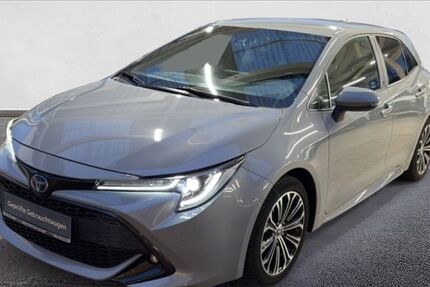 Toyota Corolla 25.230 km 25.490 &euro; Porta Westfalica 32457