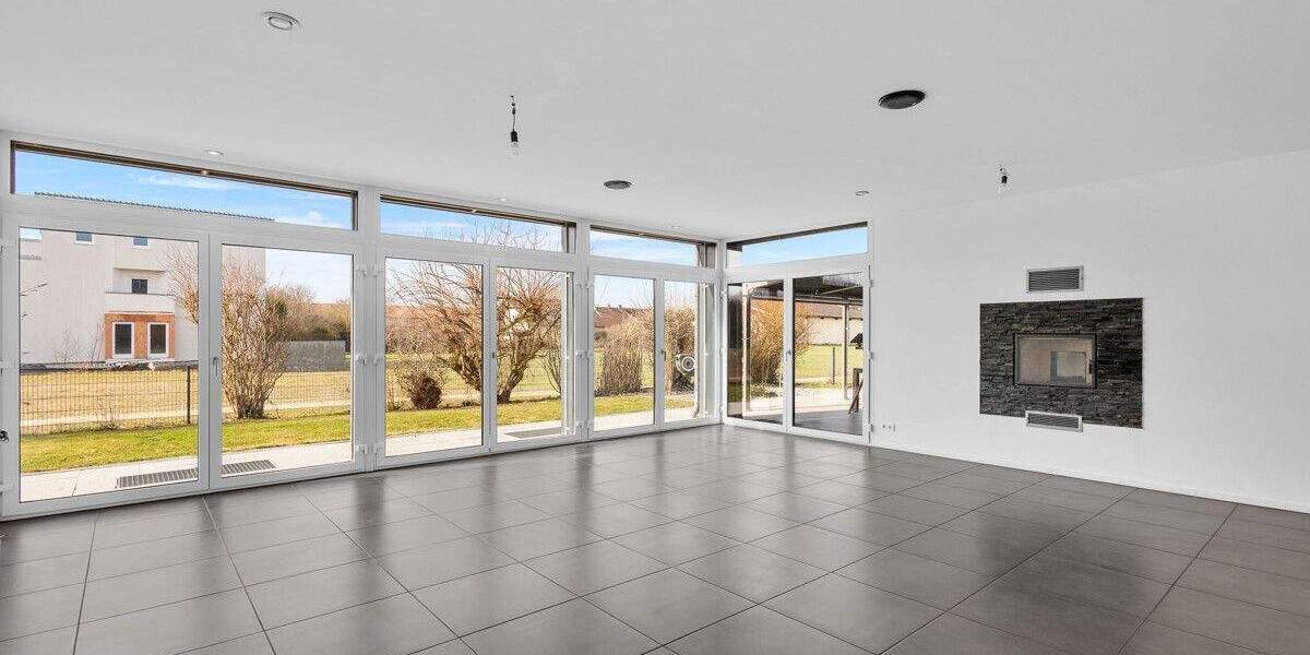 Einfamilienhaus Neutraubling - 5 Zimmer, 203 m&sup2;, 1.080.000&euro; | Angebot:25702693