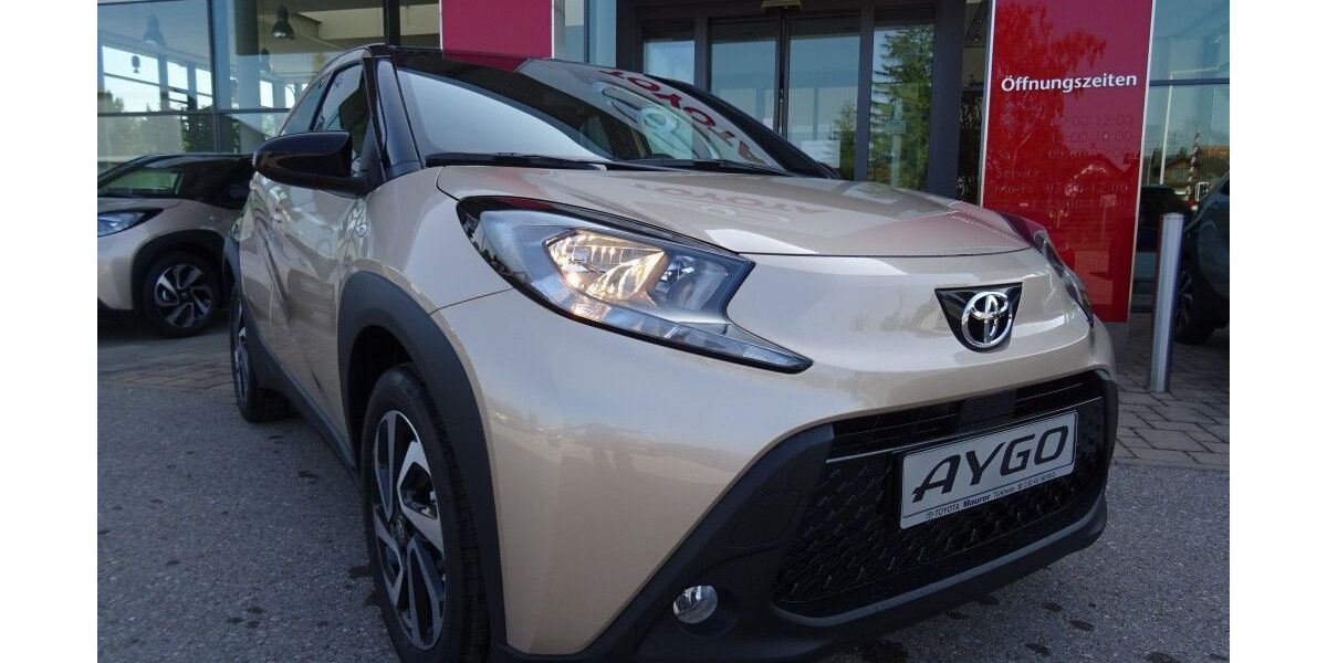 Toyota Aygo (X) 2.900 km 15.790 &euro; Türkheim 86842