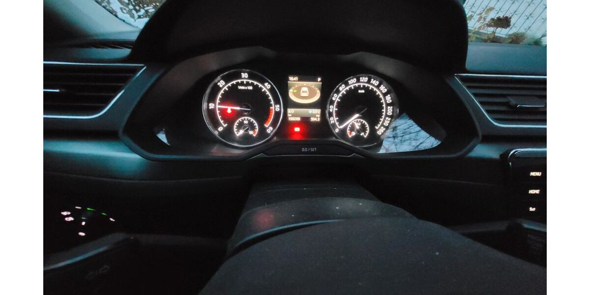 Skoda Superb 199.300 km 13.700 € Bad Breisig 53498