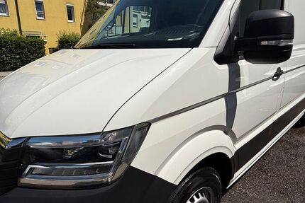 VW Crafter 152.724 km 23.699 &euro; München 81549