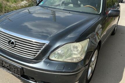 Lexus LS 430 243.789 km 6.499 &euro; München 81929