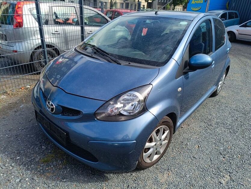 Aygo (X)
