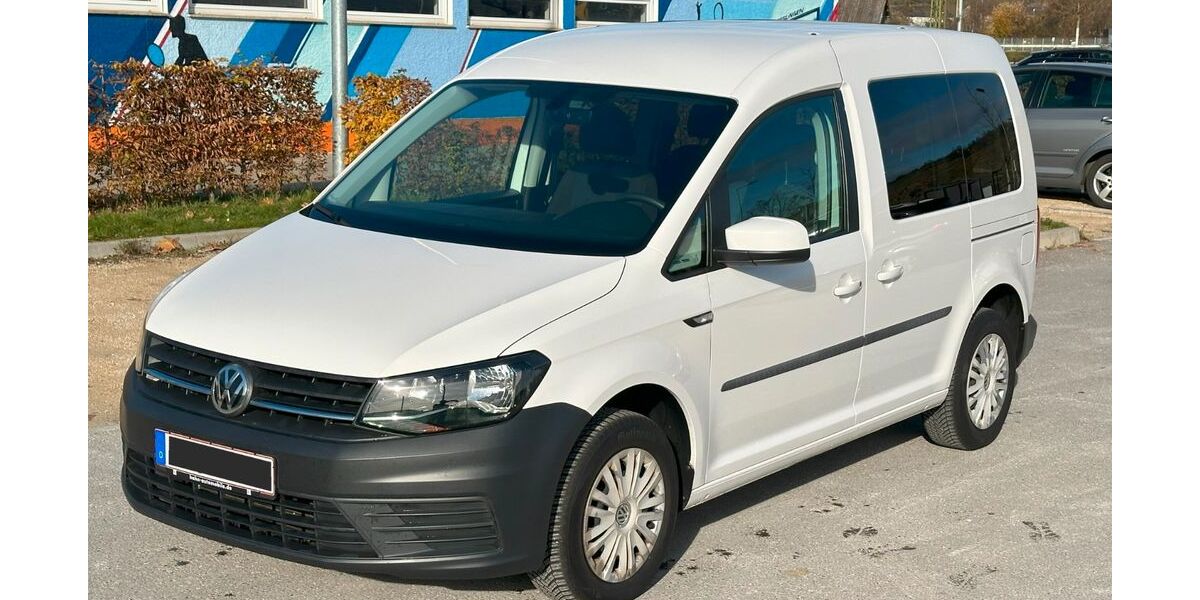 VW Caddy 63.000 km 15.800 € Stuttgart 70378