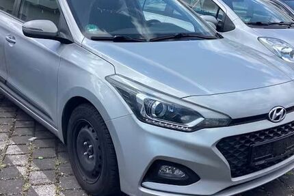 Hyundai i20 91.000 km 6.999 &euro; Albstadt 72459