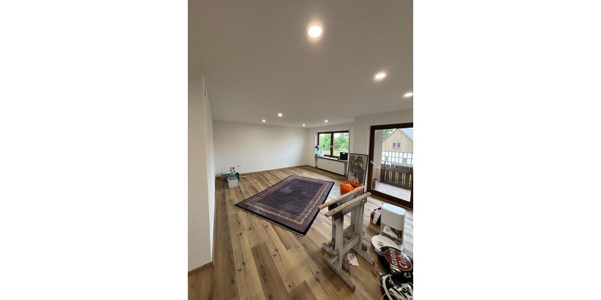 Etagenwohnung Bad Königshofen im Grabfeld - 4 Zimmer, 116 m&sup2;, 830&euro; | Angebot:25802693