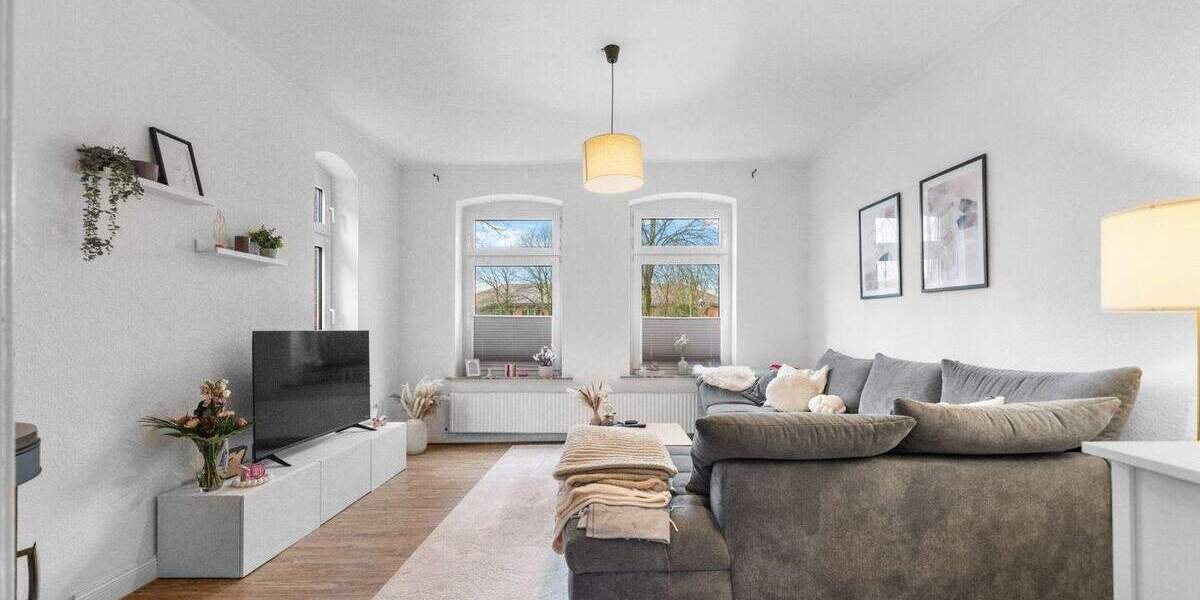 Mehrfamilienhaus, Wohnhaus Hohenwestedt - 8 Zimmer, 221 m&sup2;, 289.000&euro; | Angebot:25777887