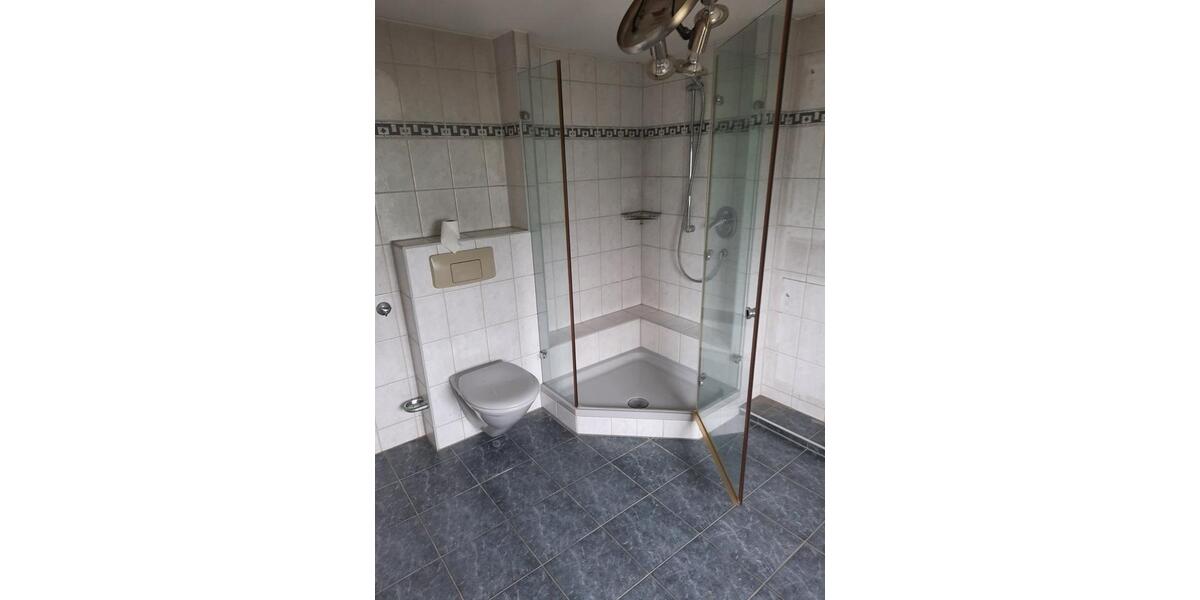 Wohnhaus in zentraler Lage in Gaildorf zu verkaufen! 6 zimmer