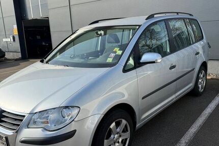 VW Touran 272.000 km 3.999 &euro; Homburg 66424
