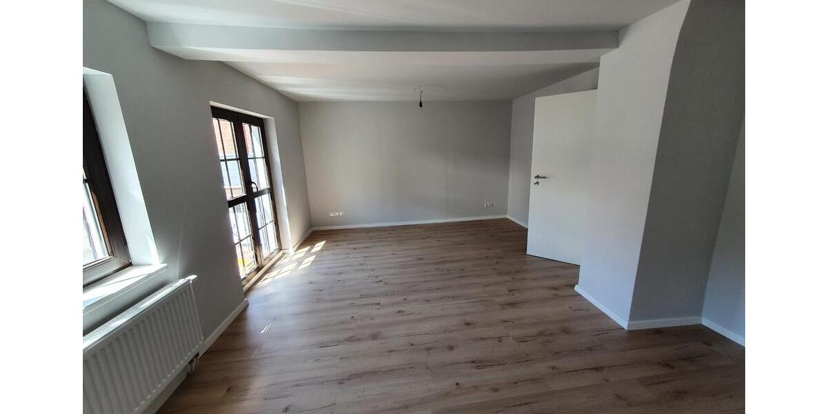 Einfamilienhaus Ruhla - 6 Zimmer, 180 m&sup2;, 950&euro; | Angebot:25608035
