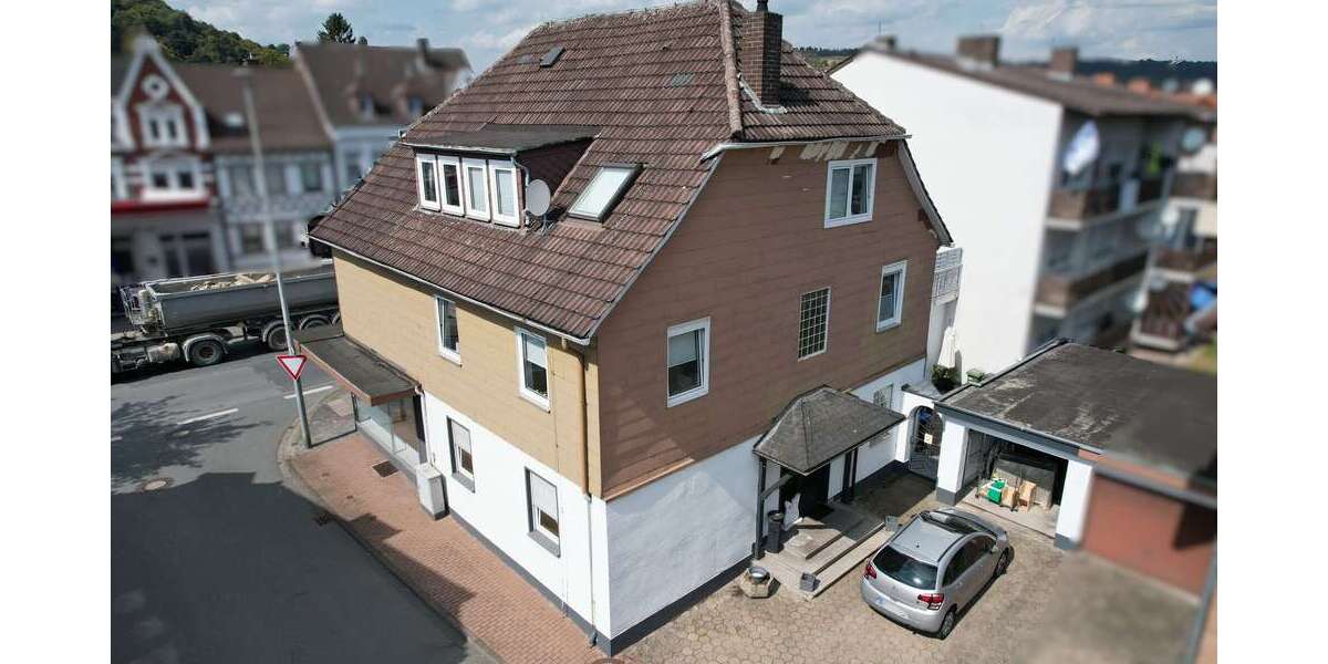 Einfamilienhaus Beverungen - 7 Zimmer, 200 m&sup2;, 223.000&euro; | Angebot:26177886