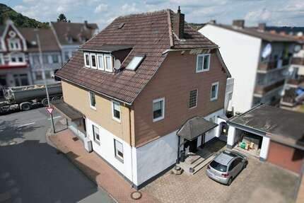 Haus Beverungen - 7 Zimmer, 200 m&sup2;, 223.000&euro; | Angebot:26177886