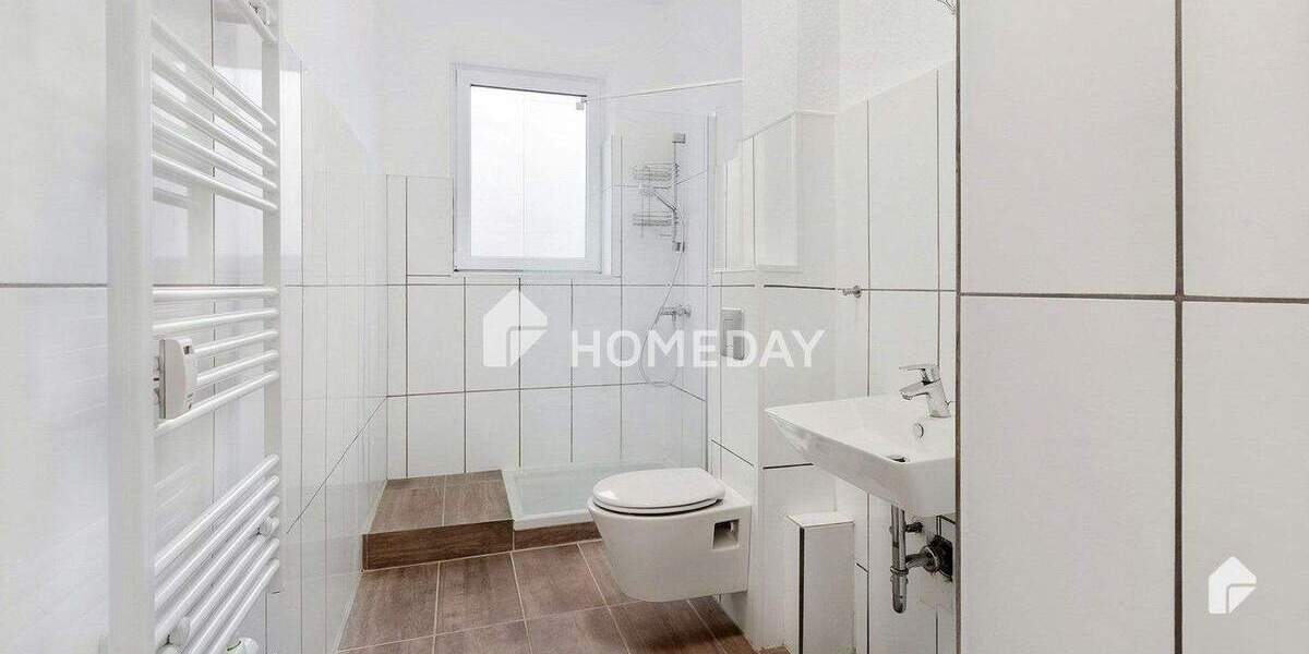 Attraktive Investitionsmöglichkeit: Mehrfamilienhaus mit 3 Wohneinheiten und Garten 1 zimmer