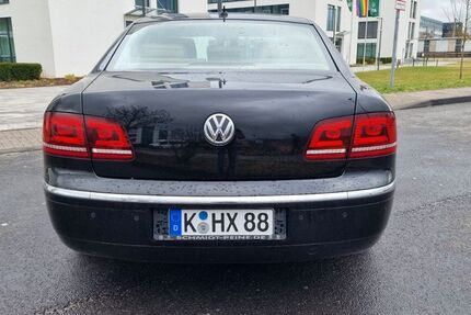 VW Phaeton 263.000 km 7.600 &euro; Köln 50739
