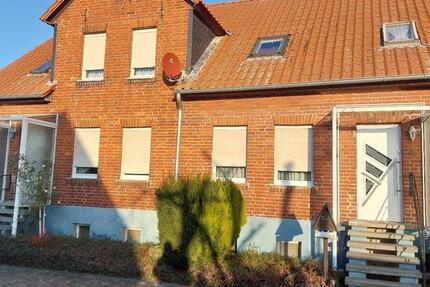 Haus Oebisfelde-Weferlingen Weferlingen - 8 Zimmer, 188 m&sup2;, 120.000&euro; | Angebot:24294105