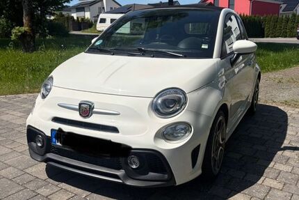 Abarth 595C 70.000 km 13.700 &euro; Medebach 59964