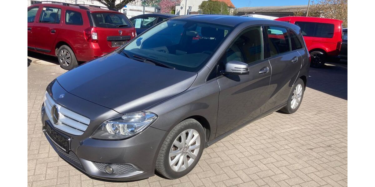Mercedes-Benz B 180 99.430 km 12.895 &euro; Bergen 18528