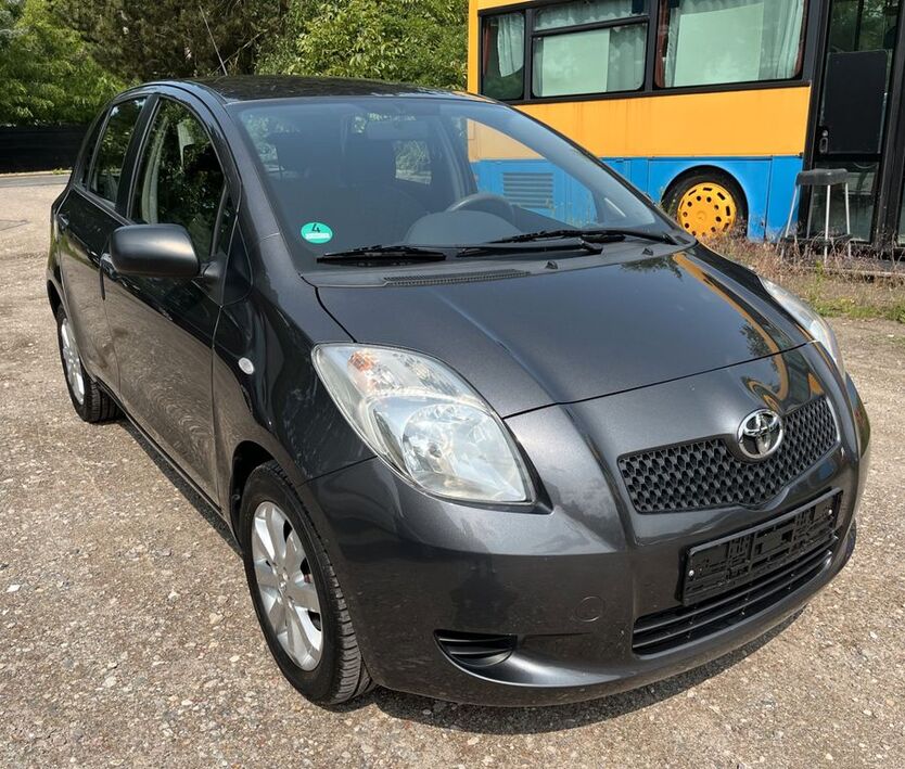 Toyota Yaris 79.000 km 4.790 € Nienhagen 29336