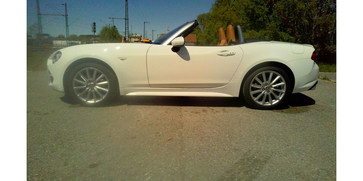 Fiat 124 Spider 12.000 km 19.800 &euro; Teisendorf 83317