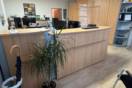 Büro- oder Ladenraum zu vermieten, 50 qm zimmer