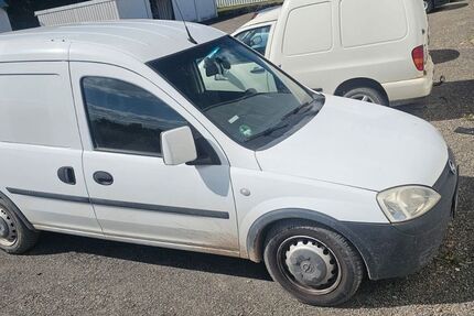 Opel Combo 151.000 km 2.200 &euro; Lutherstadt Eisleben 06295