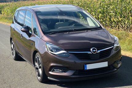 Opel Zafira Tourer 162.000 km 9.900 € Röslau 95195
