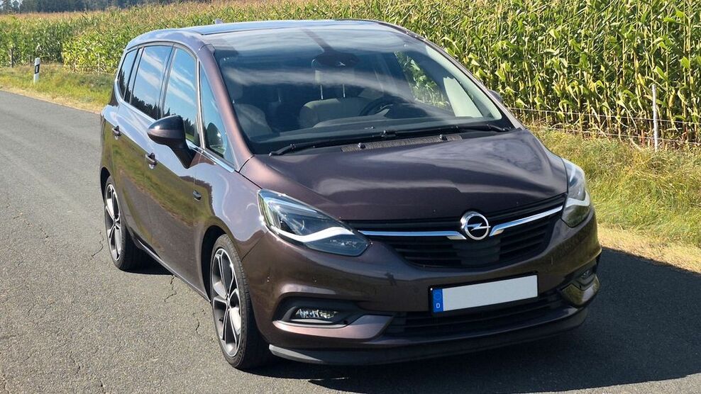 Opel Zafira Tourer 162.000 km 9.900 € Röslau 95195