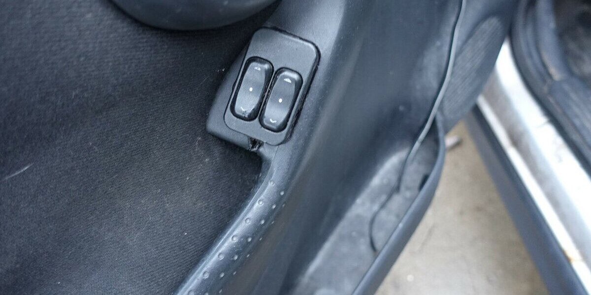 Opel Corsa Klima el. Fenster ohne TÜV fahrbereit 207.000 km 300 &euro; Neumarkt/OPf 92318