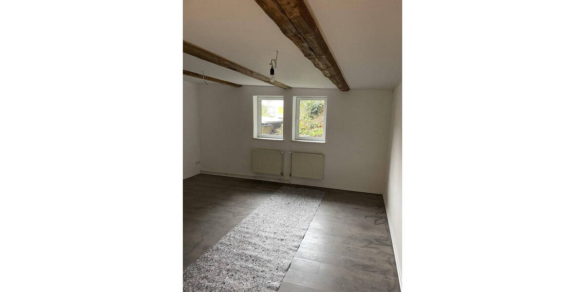 Einfamilienhaus Tharandt - 7 Zimmer, 200 m&sup2;, 1.500&euro; | Angebot:26170884