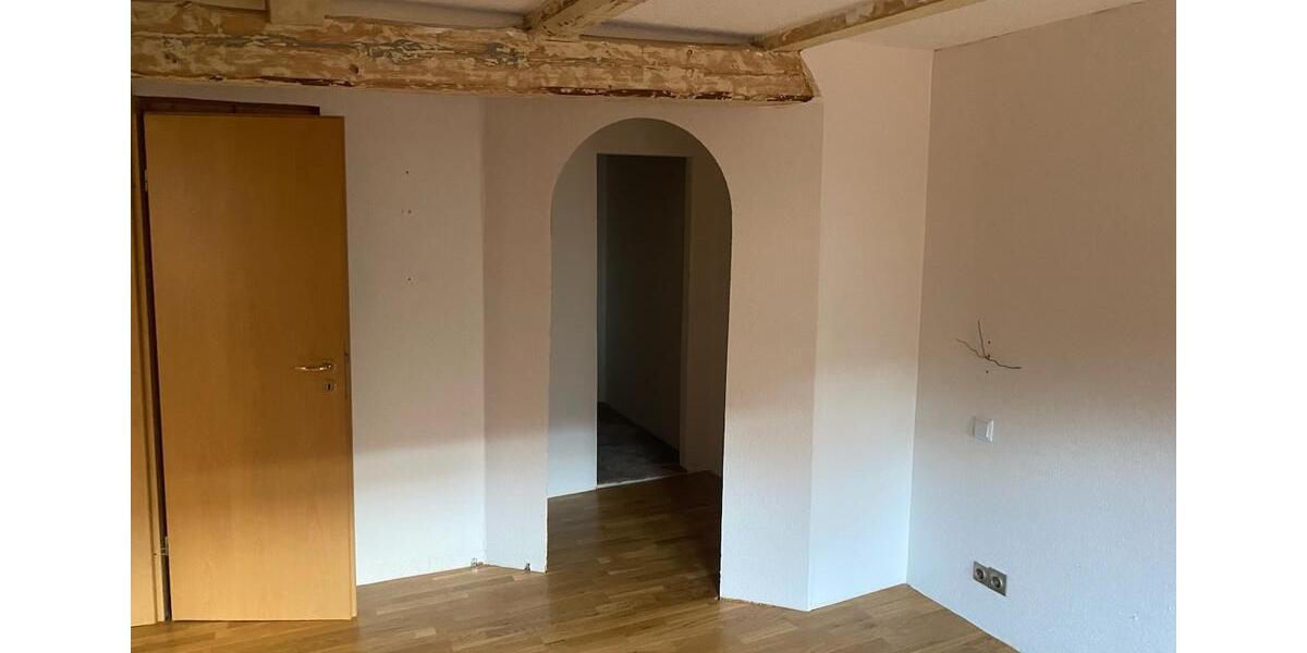 Reihenhaus Hardegsen - 2 Zimmer, 90 m&sup2;, 64.000&euro; | Angebot:27231998