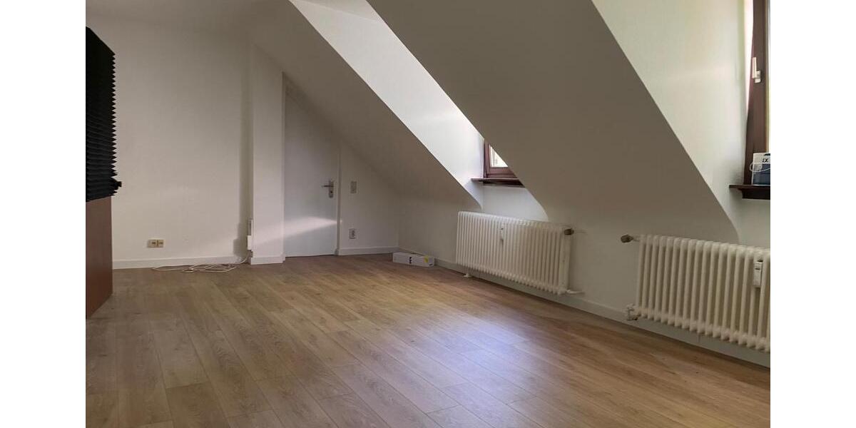 Etagenwohnung Würselen - 3 Zimmer, 90 m&sup2;, 450&euro; | Angebot:26391598