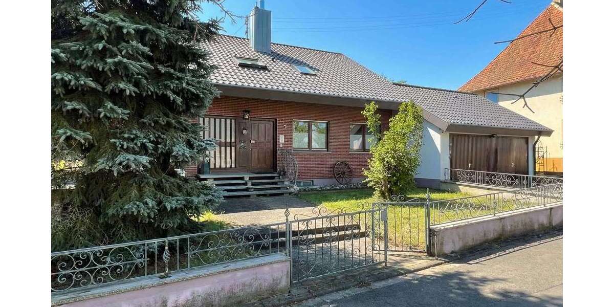 Einfamilienhaus Wald - 7 Zimmer, 217 m&sup2;, 420.000&euro; | Angebot:25152503