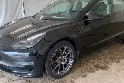 Tesla Model 3 150.000 km 22.980 &euro; Steinbach-Hallenberg OT Herges-Hallenberg 98587