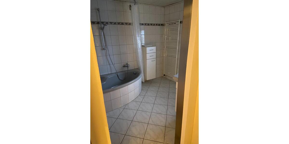 Mietwohnung 1. OG 3 zimmer