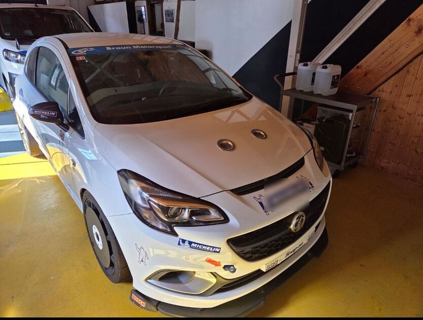 Opel Corsa 5.800 km 22.000 € Leimbach 53518