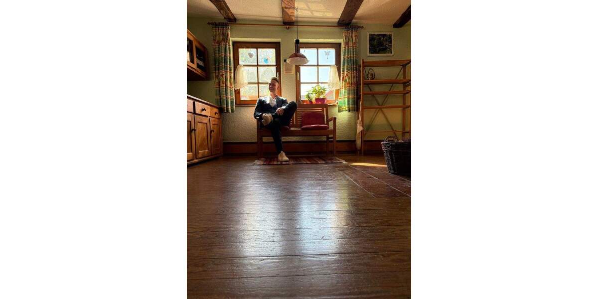 Einfamilienhaus Oberderdingen - 7 Zimmer, 188 m&sup2;, 419.000&euro; | Angebot:25657356