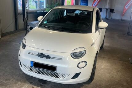 Fiat 500e 15.000 km 13.900 &euro; Bingen 55411