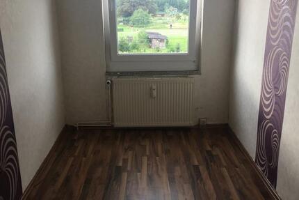 *Ruhige Lage* Frisch Renovierte 3 Zimmer Wohnung im 1.OG zu vermieten in Klietz 3 zimmer