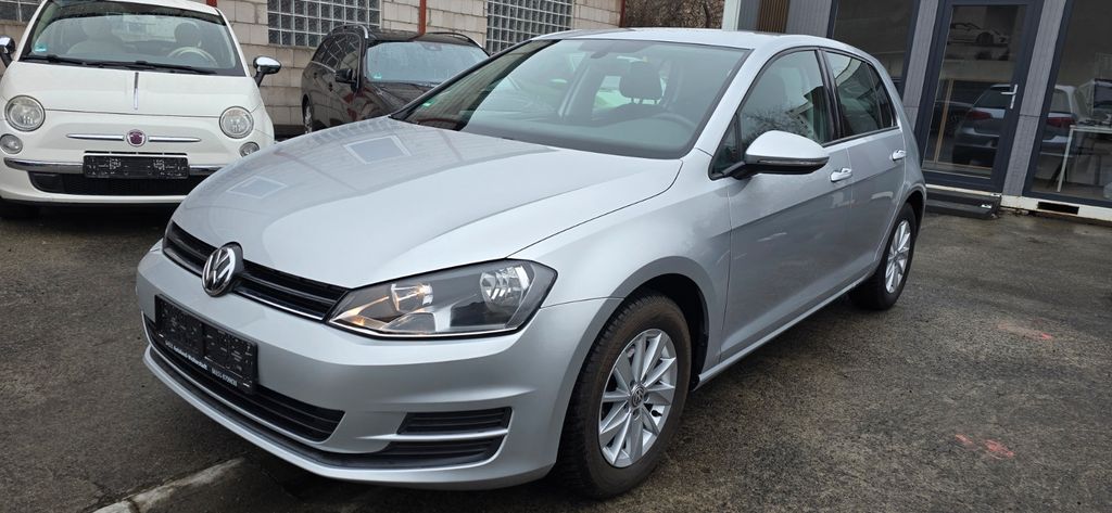 VW Golf 145.000 km 9.690 &euro; Würzburg 97076