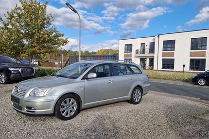 Toyota Avensis 219.500 km 2.000 &euro; Achim 28832