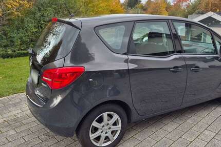 Opel Meriva 25.400 km 8.800 &euro; Römerstein 72587