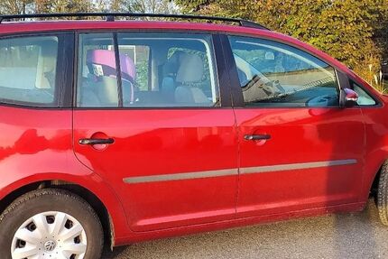 VW Touran 182.000 km 10.900 &euro; Wiedergeltingen 86879