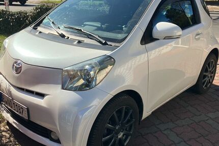 Toyota IQ 200.000 km 3.600 &euro; Berlin 12209