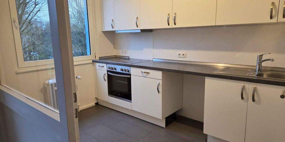 Familien aufgepasst: 4 Zimmer Wohnung + 2 Balkone, Einbauküche, Gäste-WC 4 zimmer