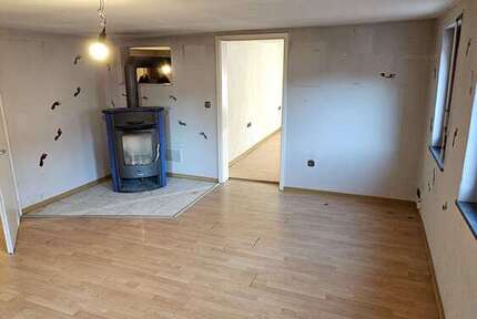 Haus zum Mieten in Mühlacker 1.950 € 252 m²