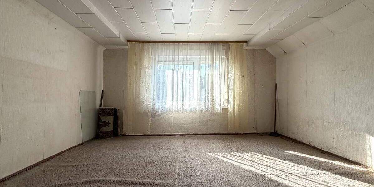 Doppelhaushälfte Sandersdorf-Brehna Petersroda - 5 Zimmer, 101 m&sup2;, 50.000&euro; | Angebot:25797992